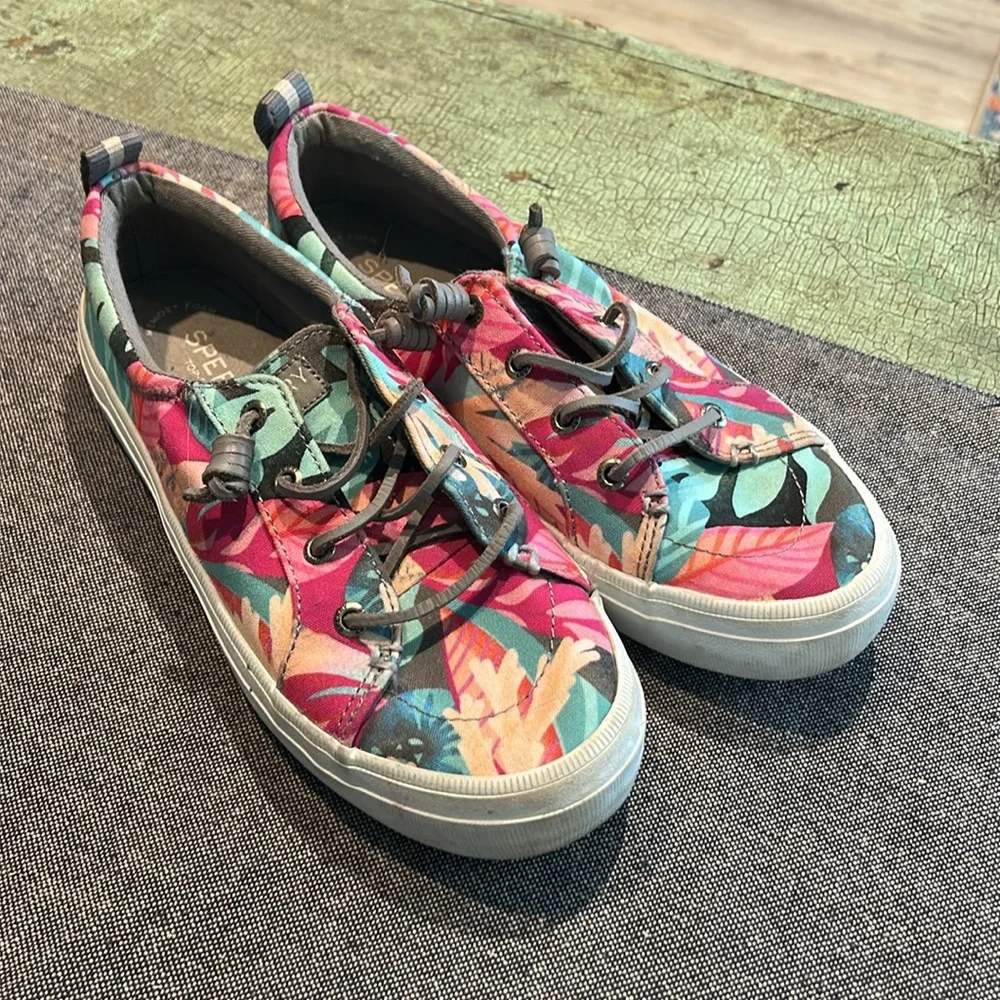 Sperry® Pier Wave Floral CVO Sneakers Size 7